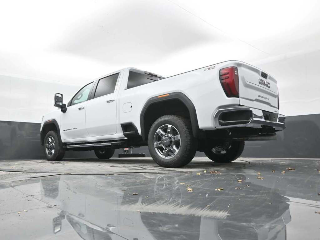 2026 GMC Sierra 2500HD SLT