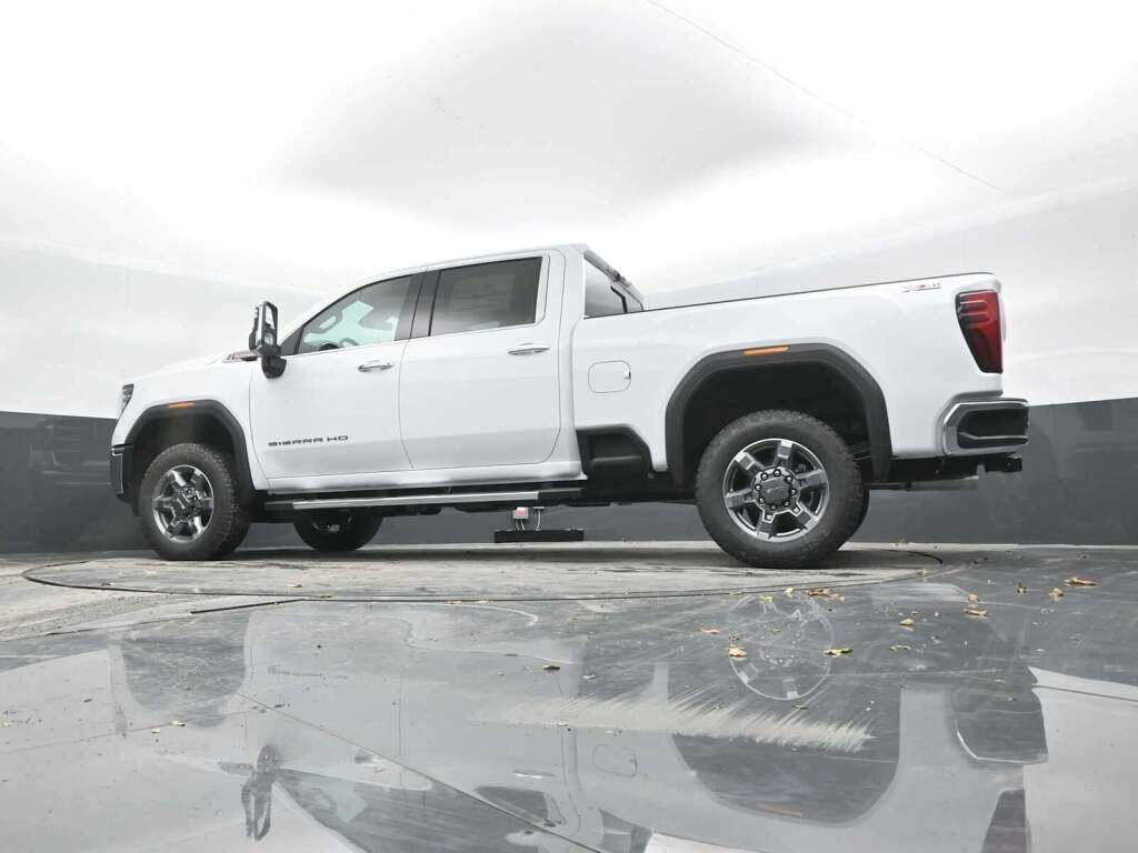 2026 GMC Sierra 2500HD SLT