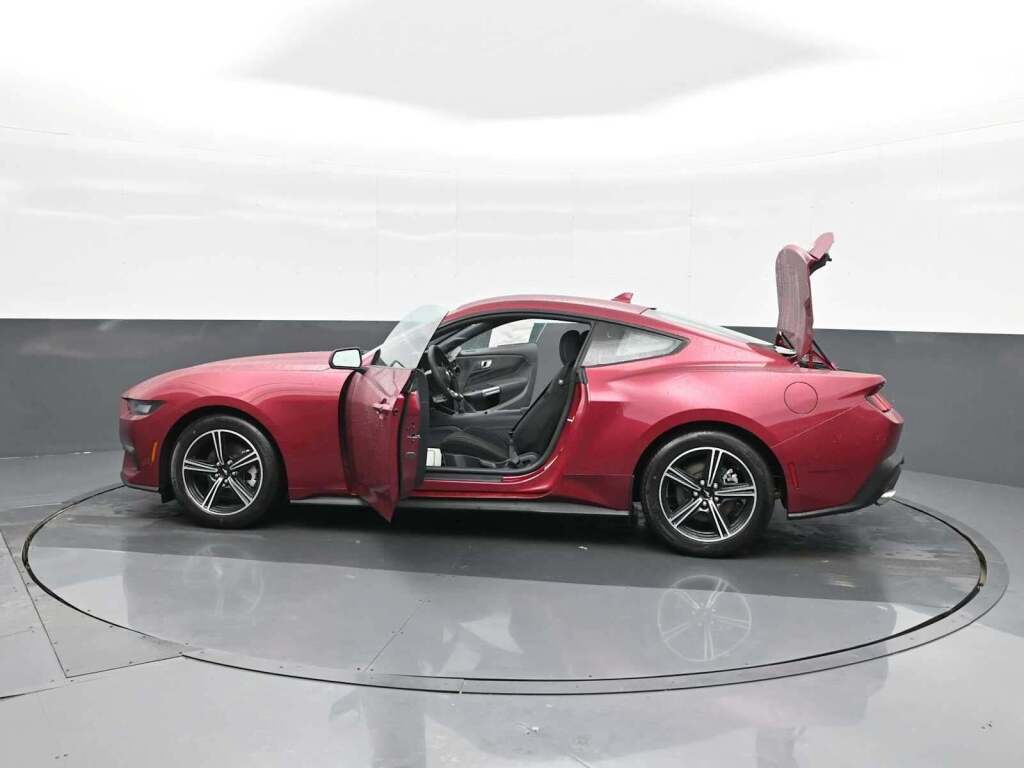 2025 Ford Mustang EcoBoost Fastback