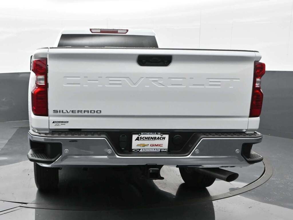 2024 Chevrolet Silverado 2500HD 2WD Crew Cab Long Bed Work Truck