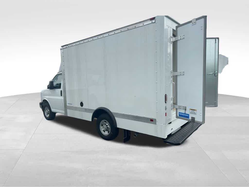 2023 Chevrolet Express Cutaway Work Van