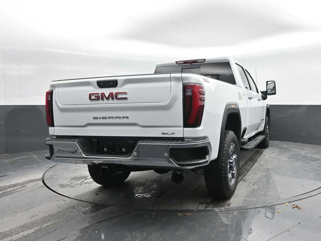 2026 GMC Sierra 2500HD SLT
