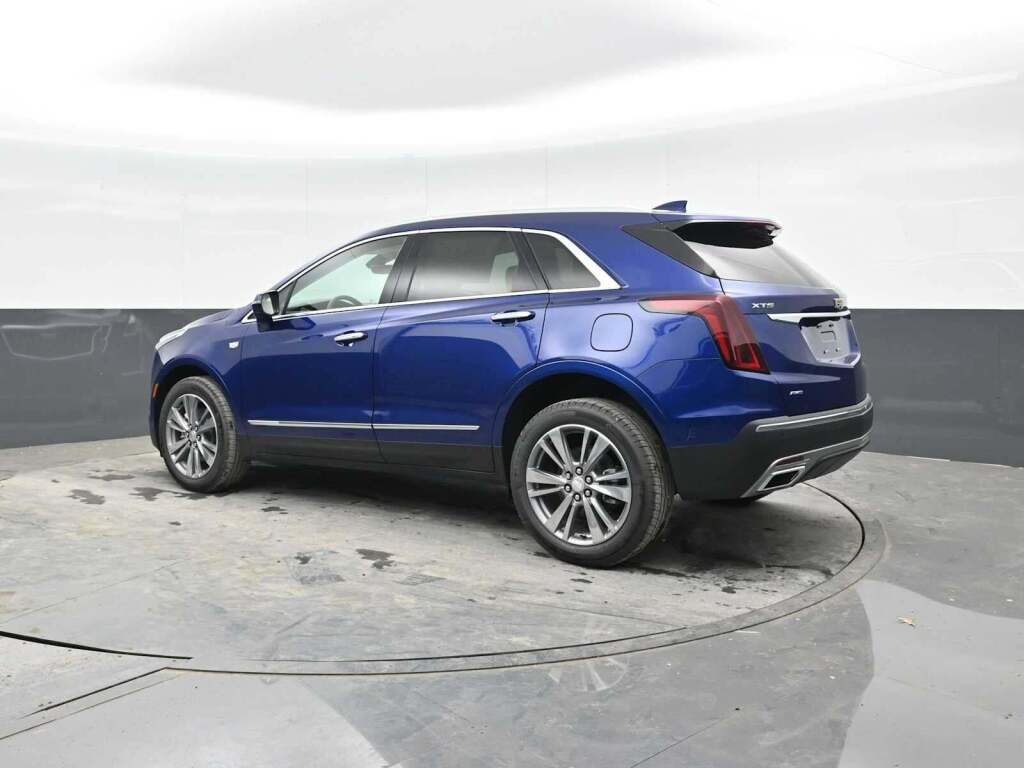 2025 Cadillac XT5 AWD Premium Luxury