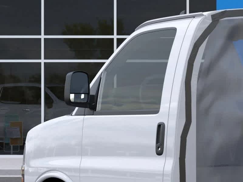 2025 Chevrolet Express Cutaway Work Van