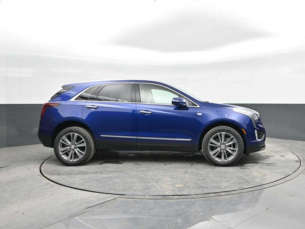 2025 Cadillac XT5 AWD Premium Luxury