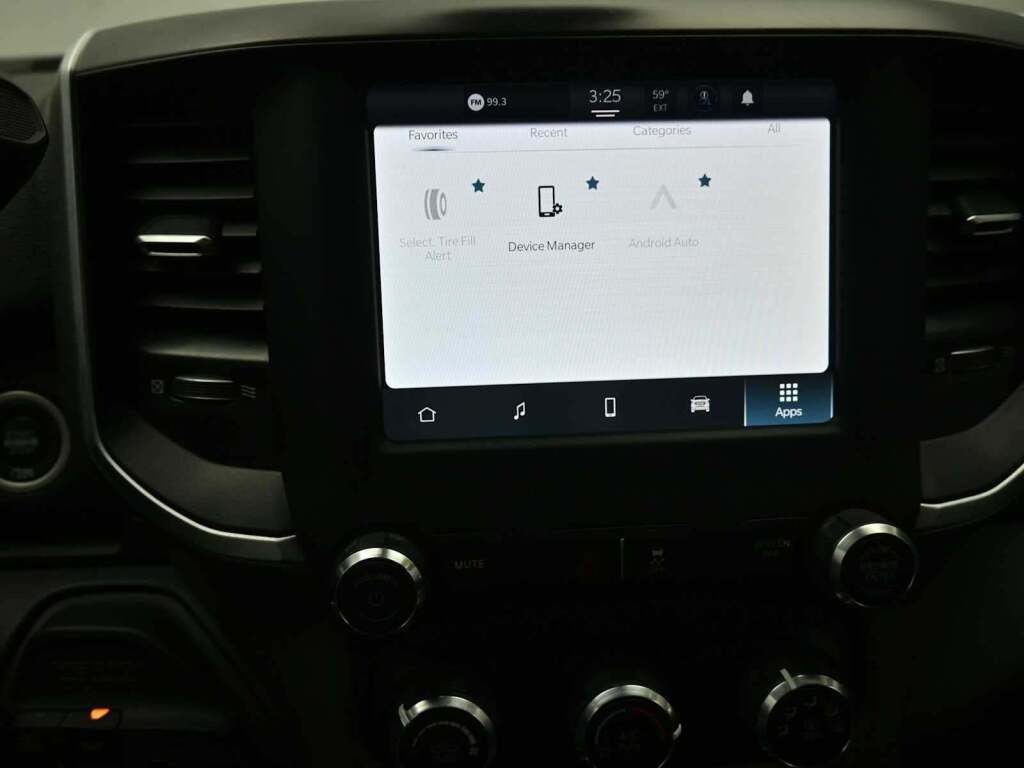 2024 Ram 3500 Big Horn Crew Cab 4x4 8' Box