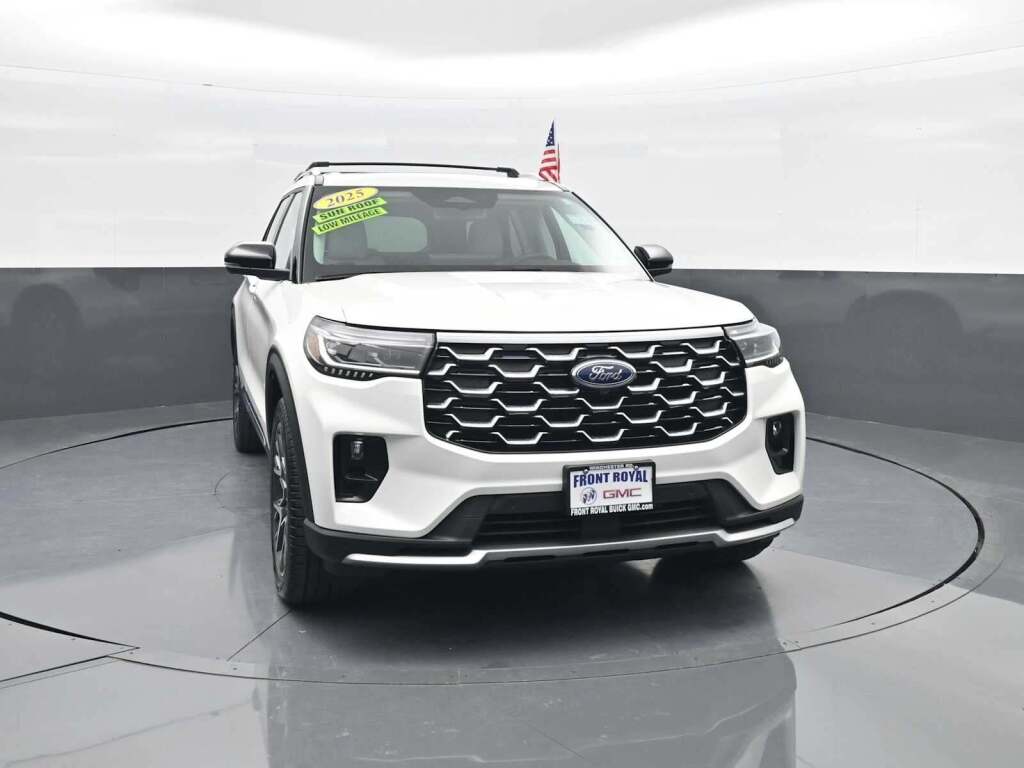 2025 Ford Explorer Platinum