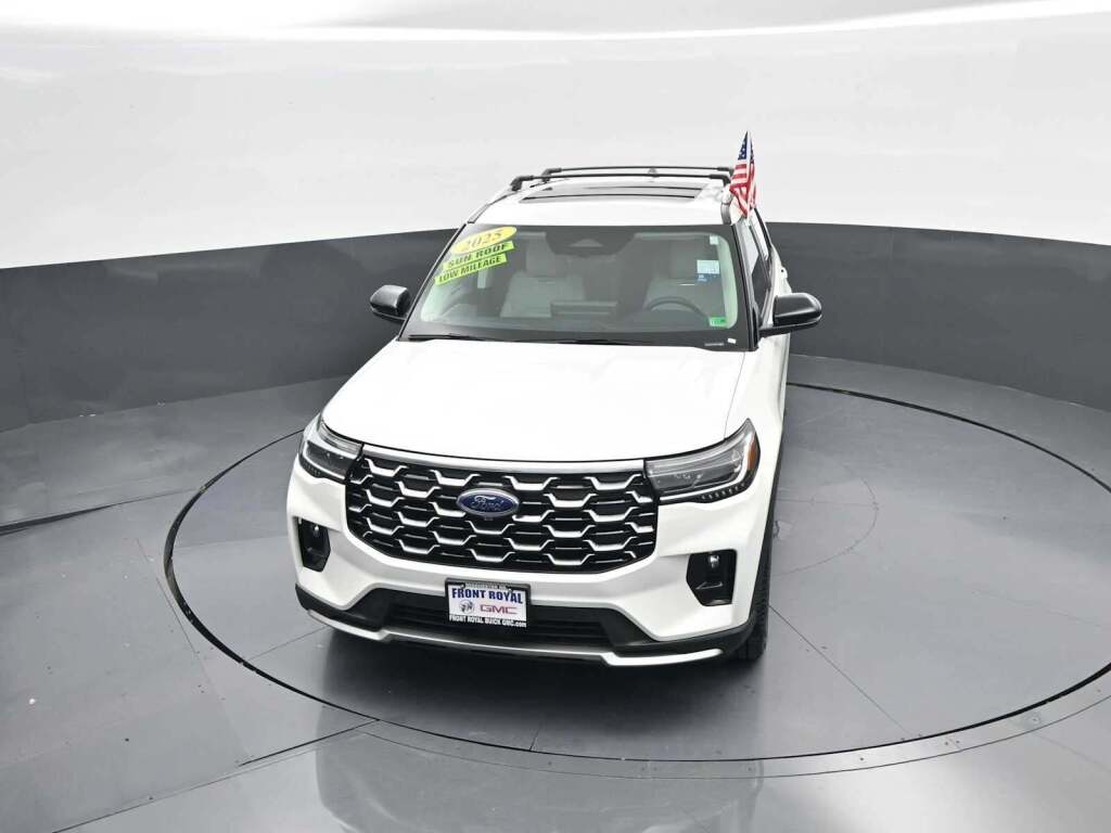 2025 Ford Explorer Platinum