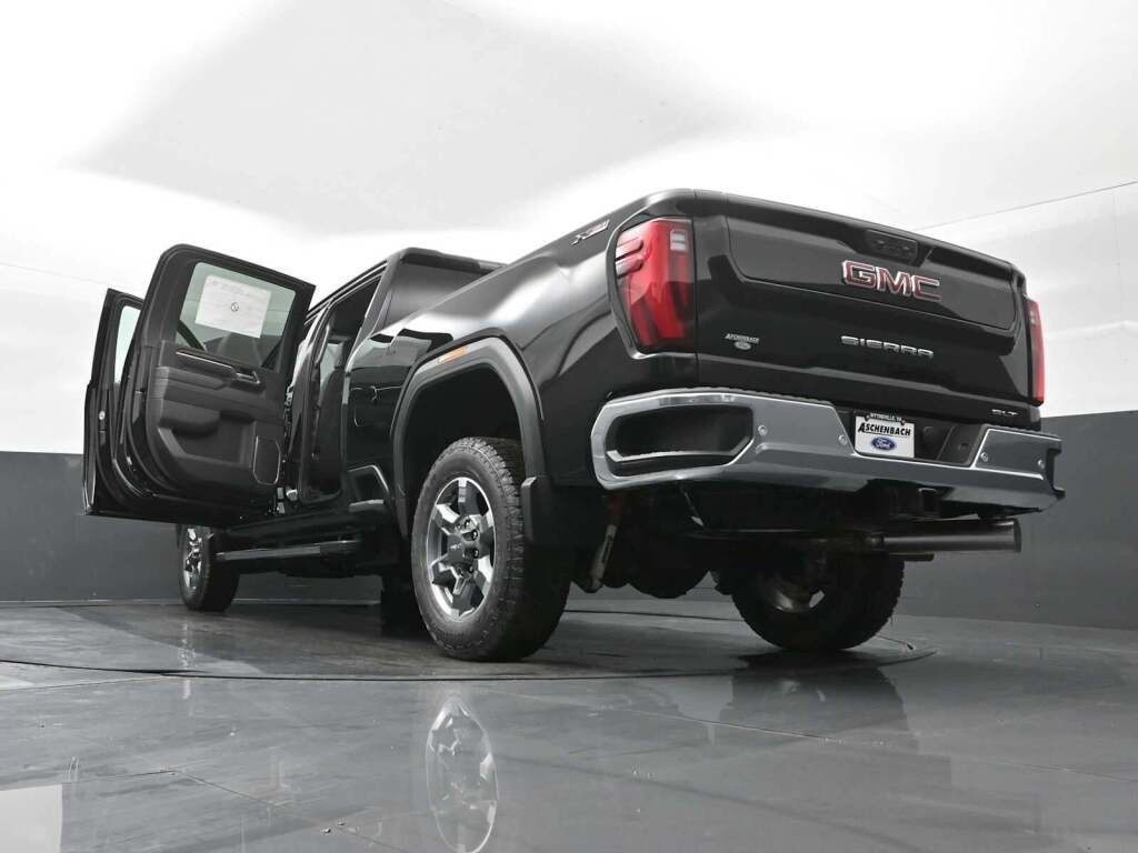 2025 GMC Sierra 2500HD SLT