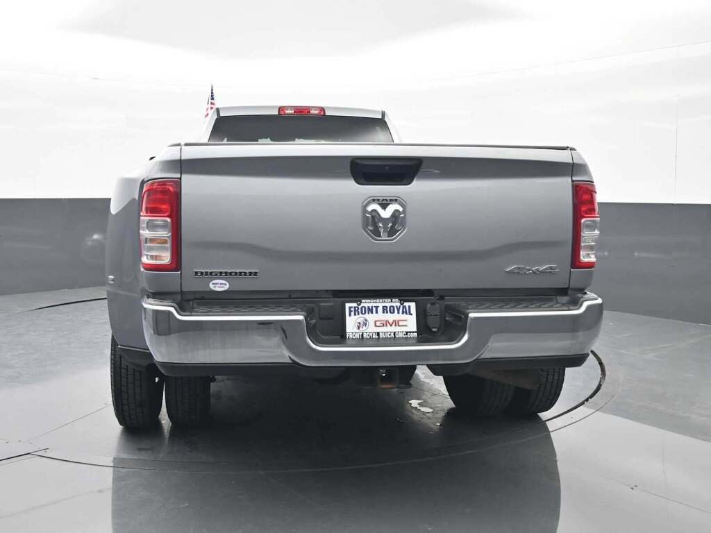 2024 Ram 3500 Big Horn Crew Cab 4x4 8' Box
