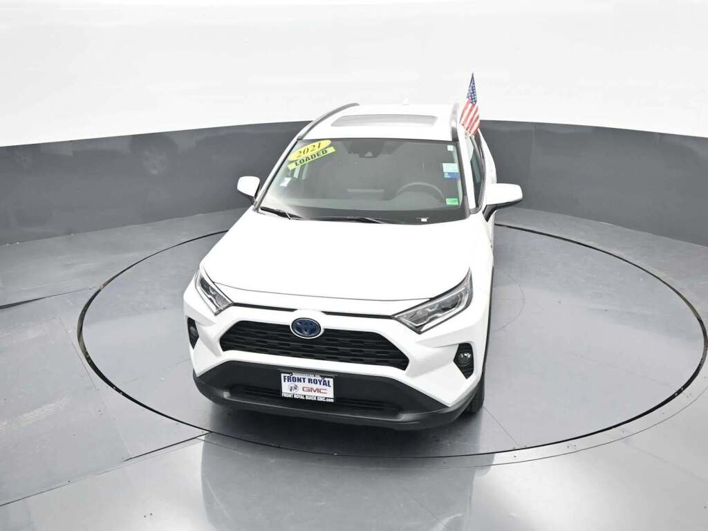 2021 Toyota RAV4 Hybrid XLE