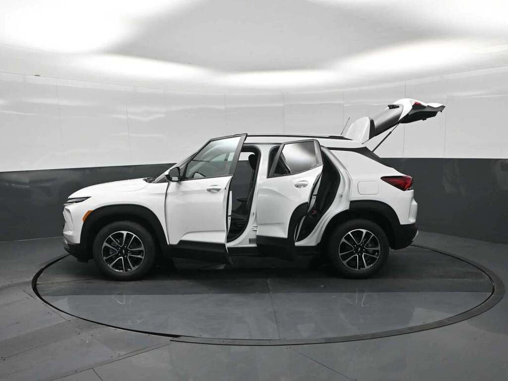 2026 Chevrolet Trailblazer FWD LT