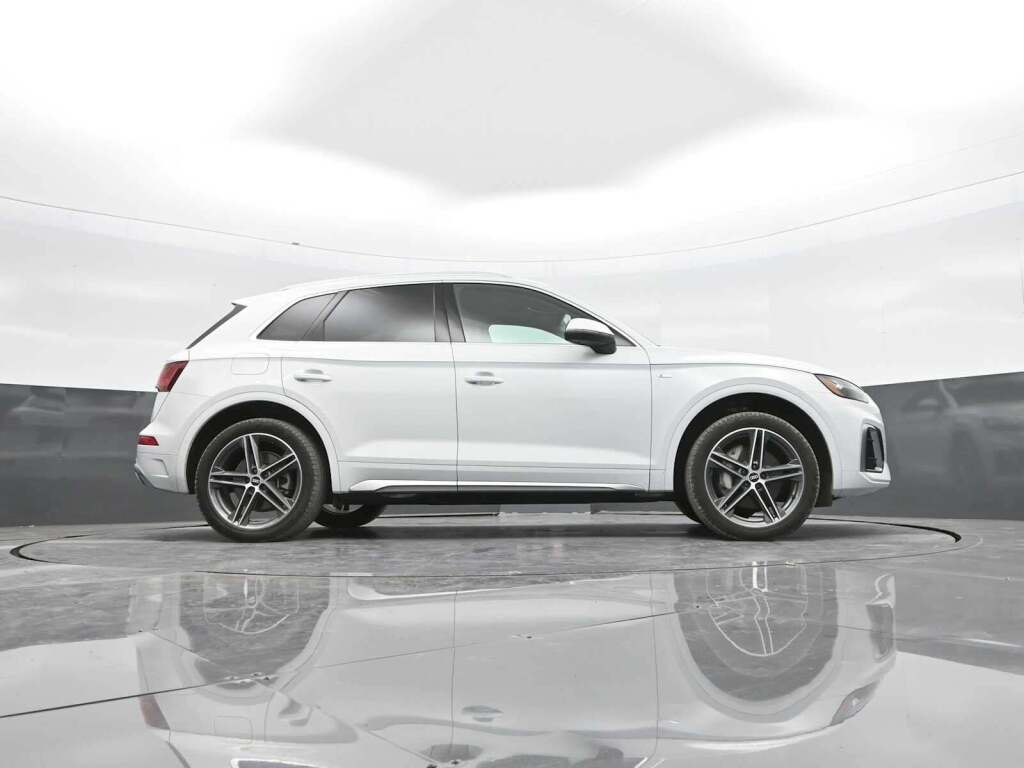 2021 Audi Q5 Premium Plus 55 TFSI e quattro S tronic