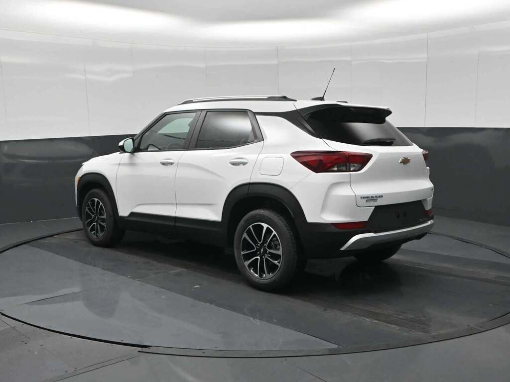 2026 Chevrolet Trailblazer FWD LT