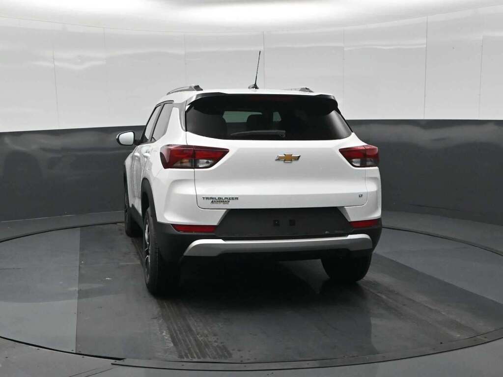 2026 Chevrolet Trailblazer FWD LT