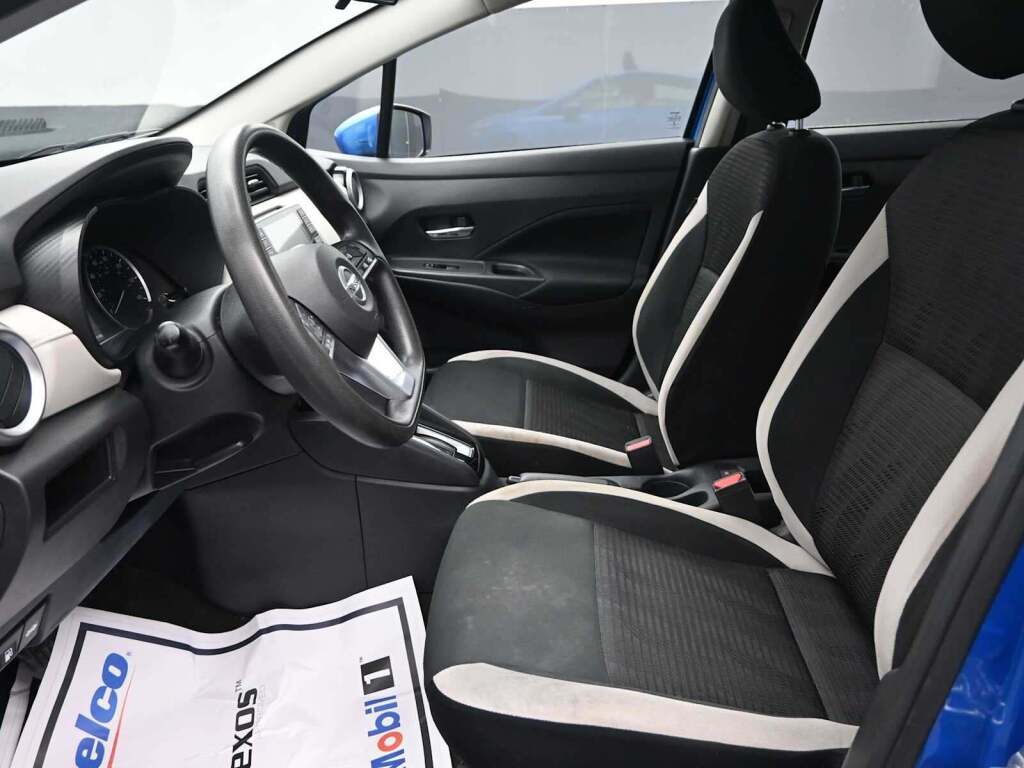 2021 Nissan Versa SV Xtronic CVT