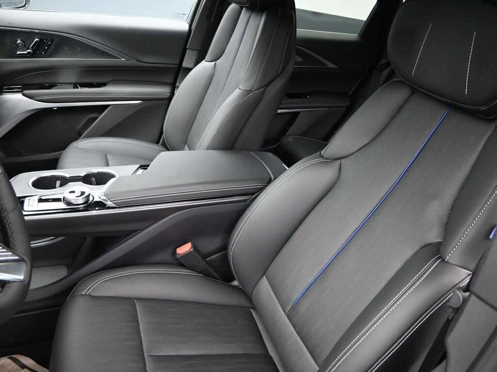 2026 Cadillac LYRIQ V-Series AWD