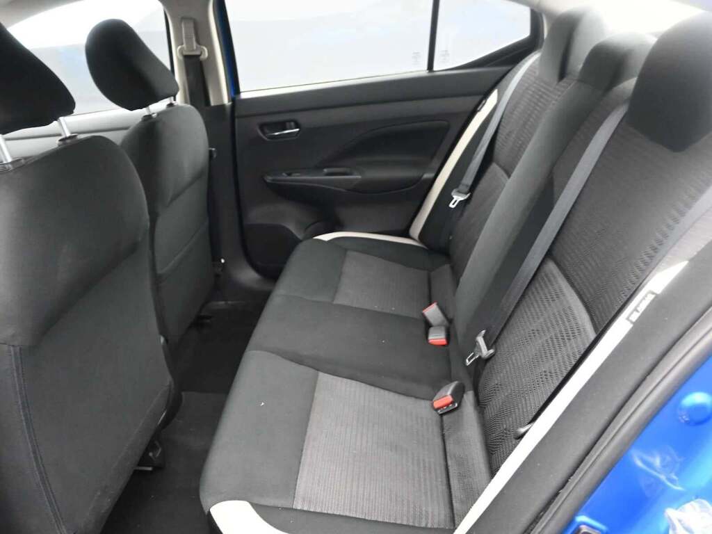 2021 Nissan Versa SV Xtronic CVT