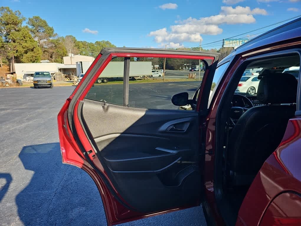 2025 Chevrolet Trax FWD LT