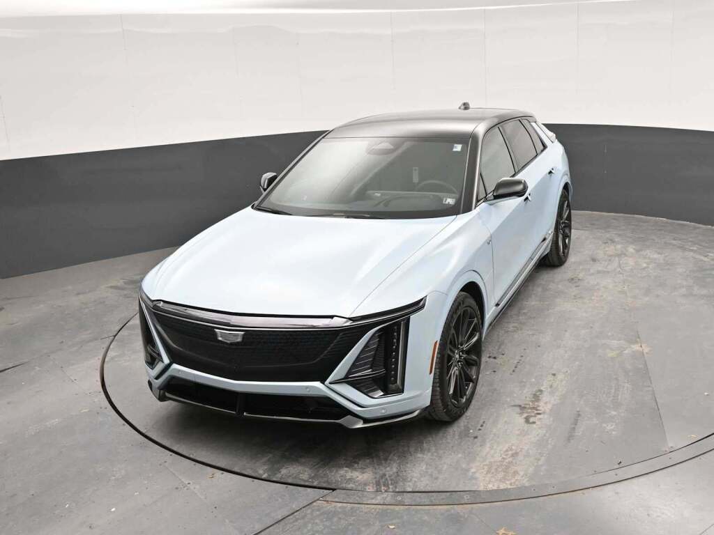 2026 Cadillac LYRIQ V-Series AWD