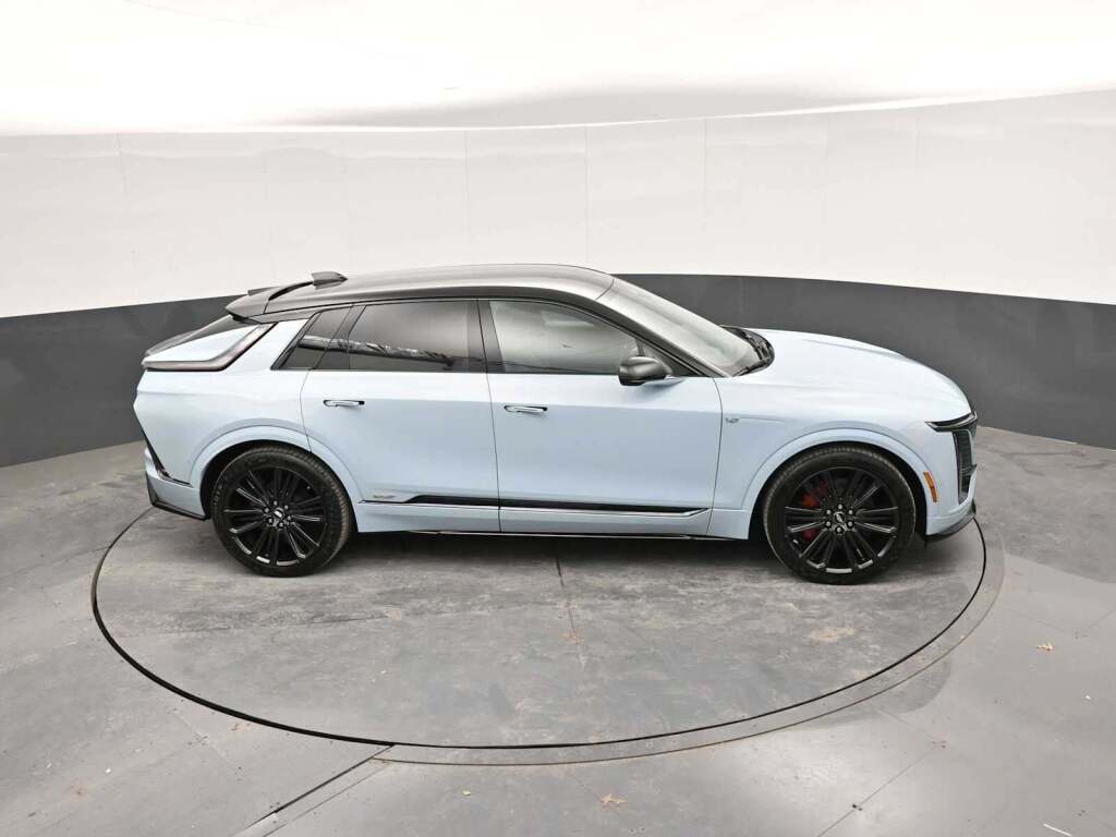 2026 Cadillac LYRIQ V-Series AWD