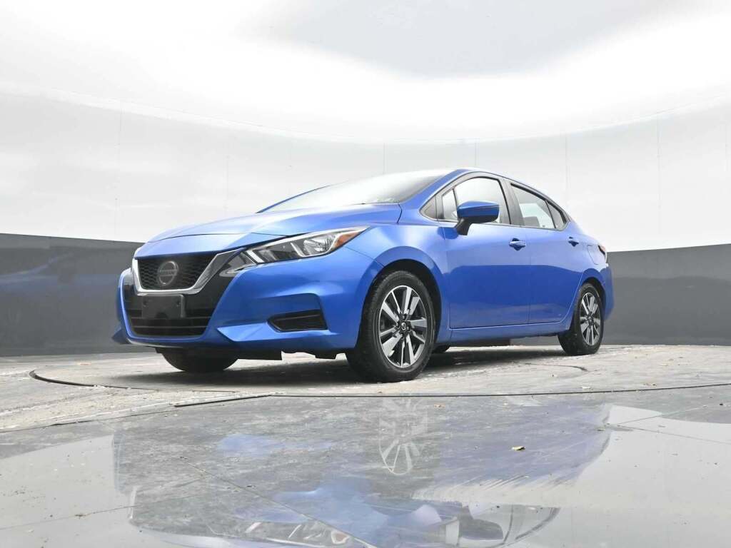 2021 Nissan Versa SV Xtronic CVT