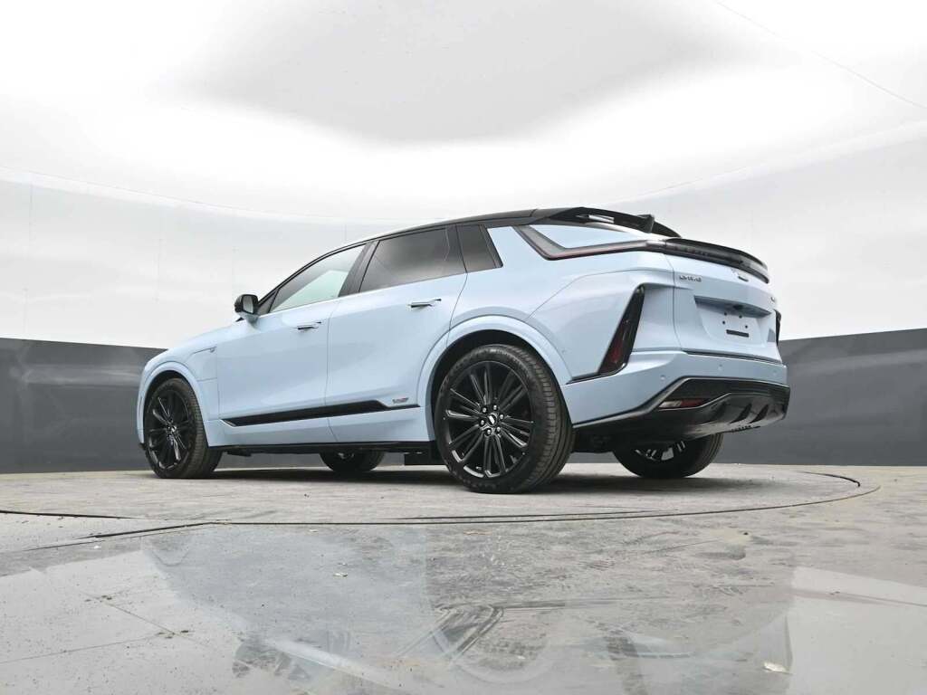 2026 Cadillac LYRIQ V-Series AWD