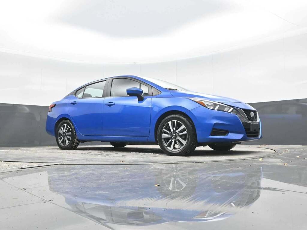 2021 Nissan Versa SV Xtronic CVT