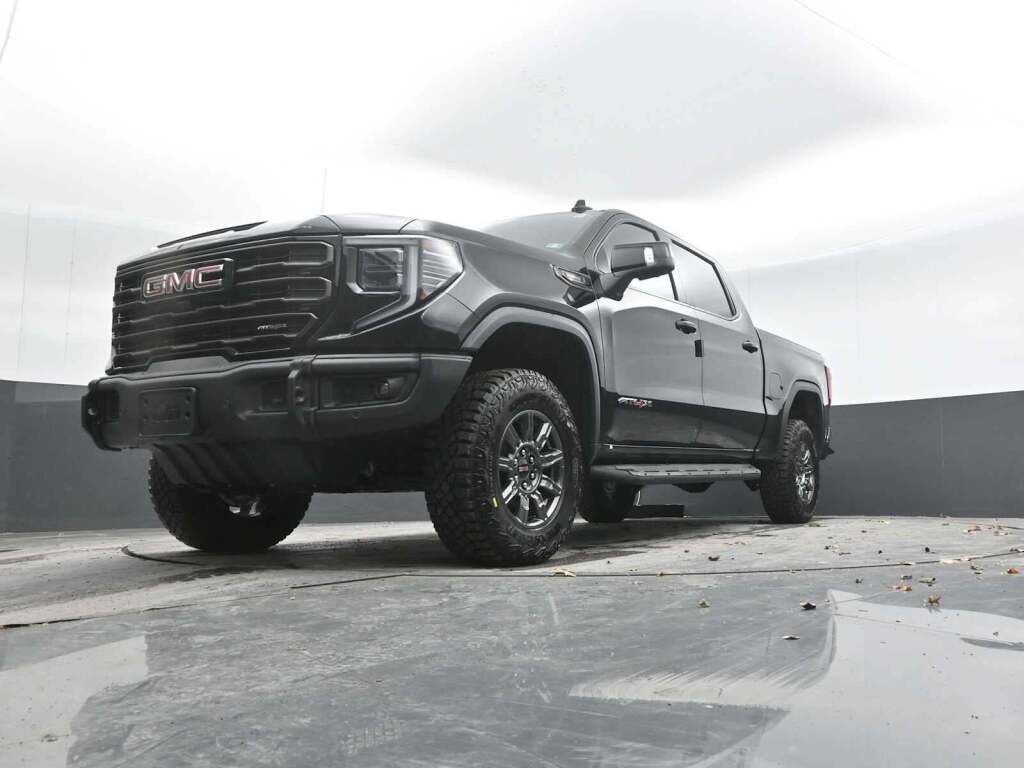 2026 GMC Sierra 1500 AT4X