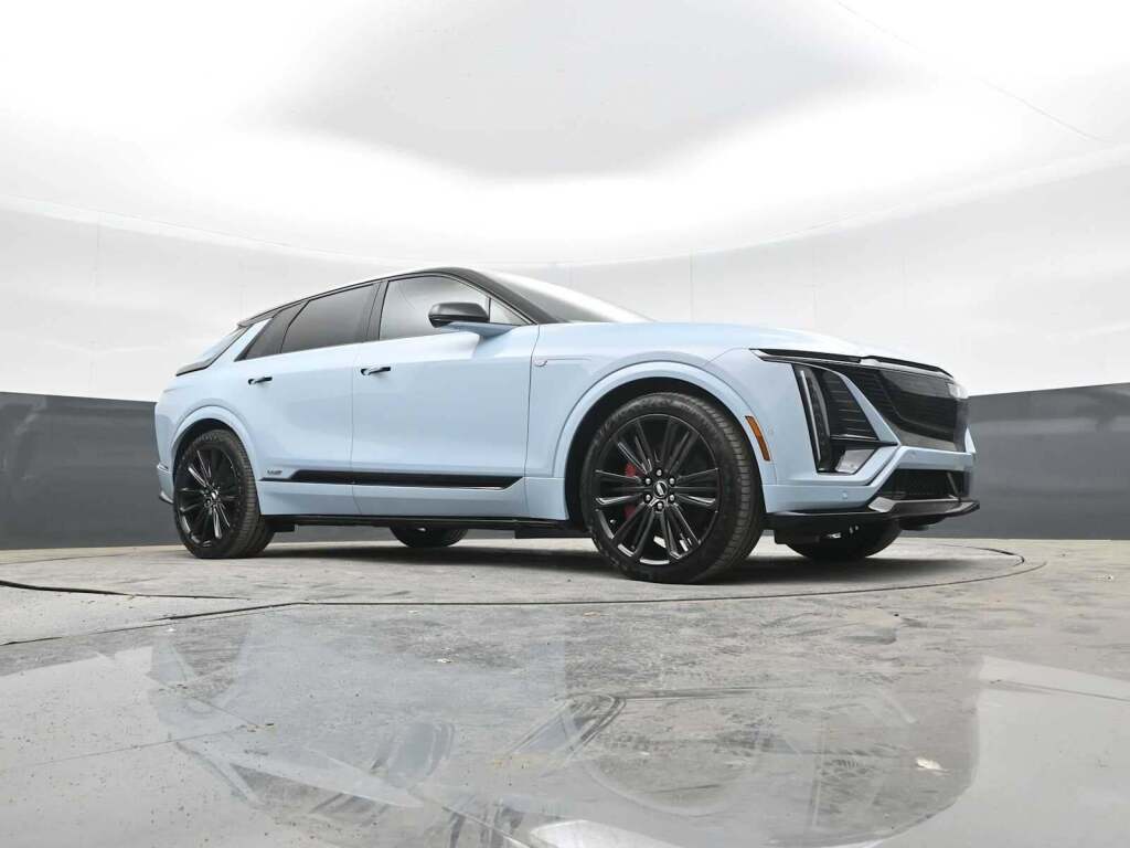 2026 Cadillac LYRIQ V-Series AWD