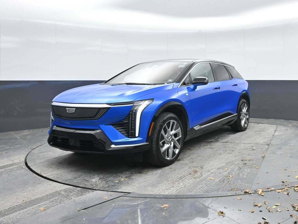 2026 Cadillac OPTIQ Luxury