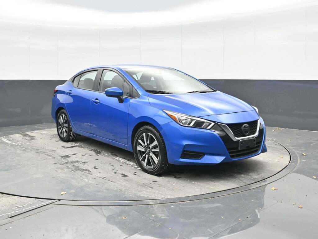 2021 Nissan Versa SV Xtronic CVT