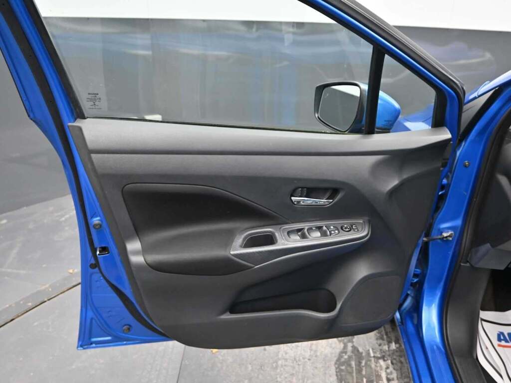 2021 Nissan Versa SV Xtronic CVT