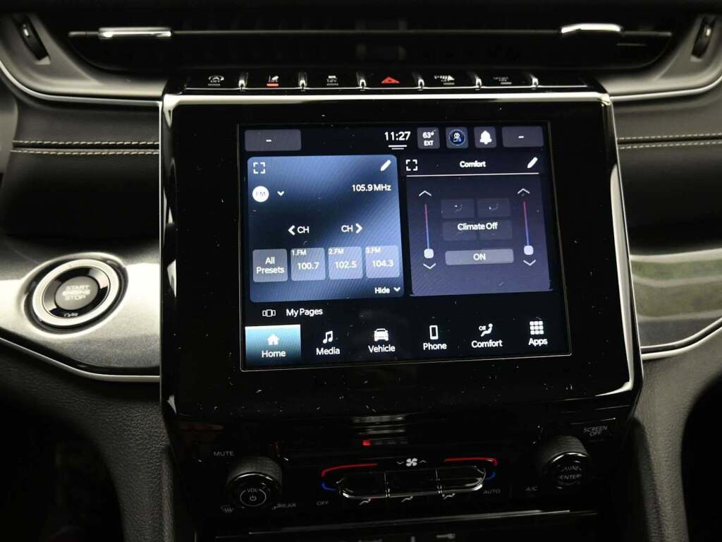 2023 Jeep Grand Cherokee L Laredo 4x4