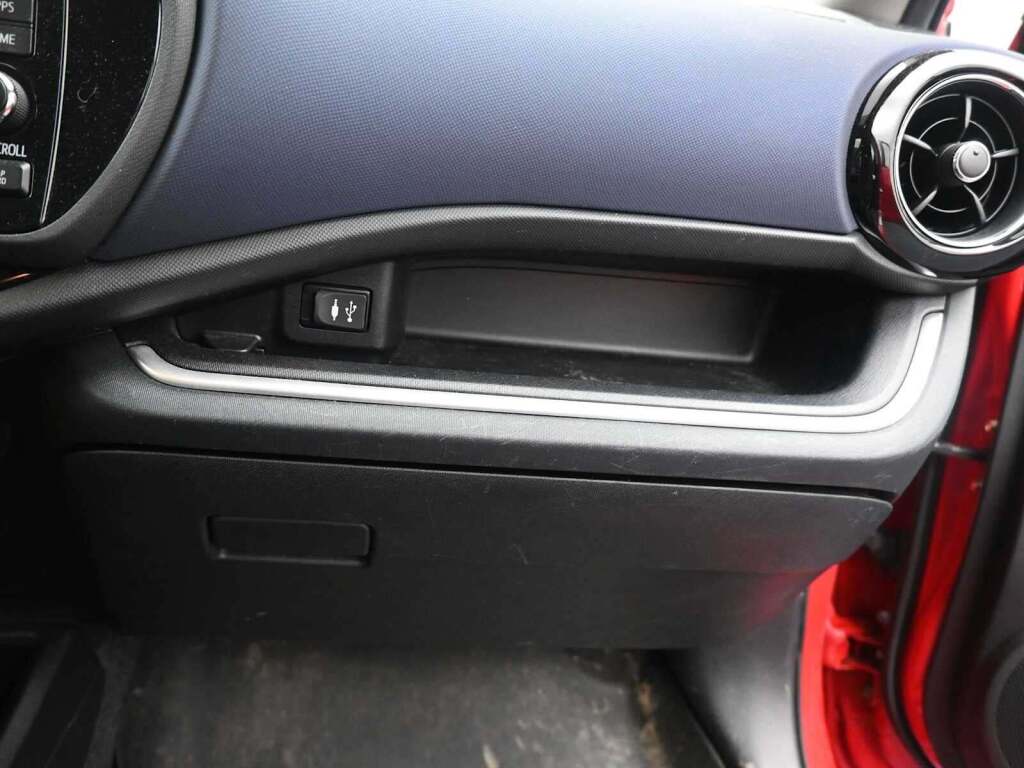 2015 Toyota Prius c One