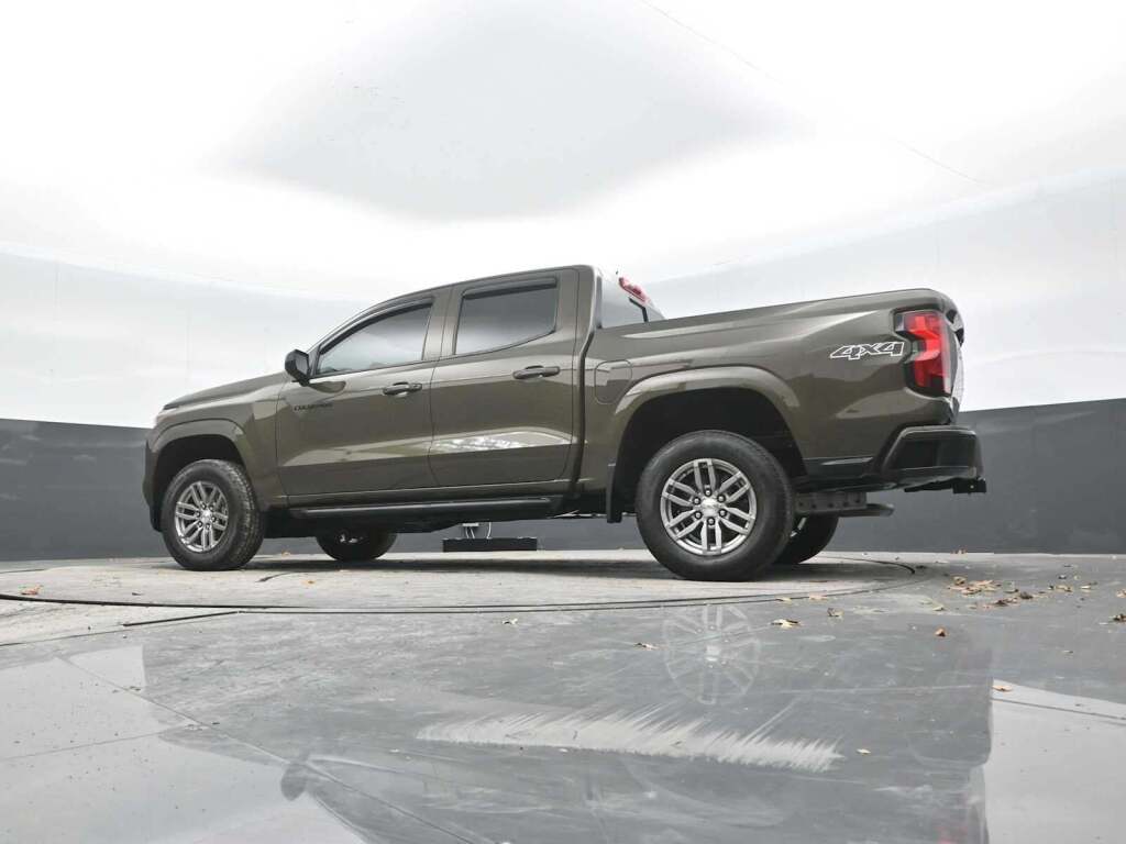 2023 Chevrolet Colorado 4WD Crew Cab Short Box LT