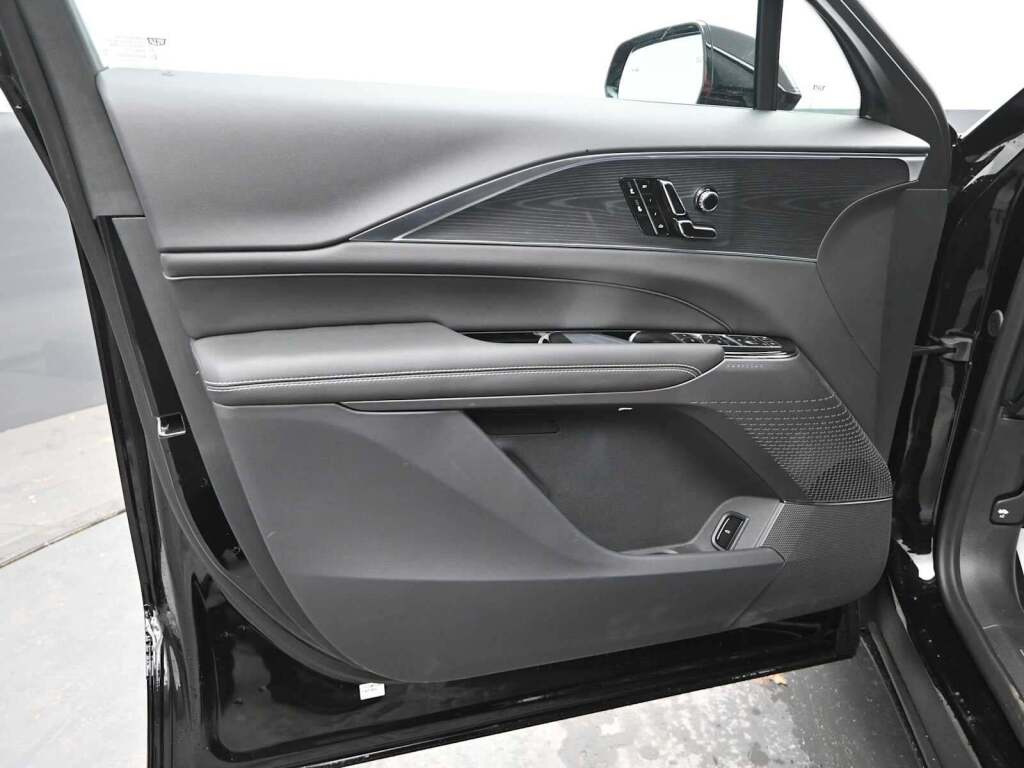 2025 Cadillac LYRIQ Luxury 1 RWD