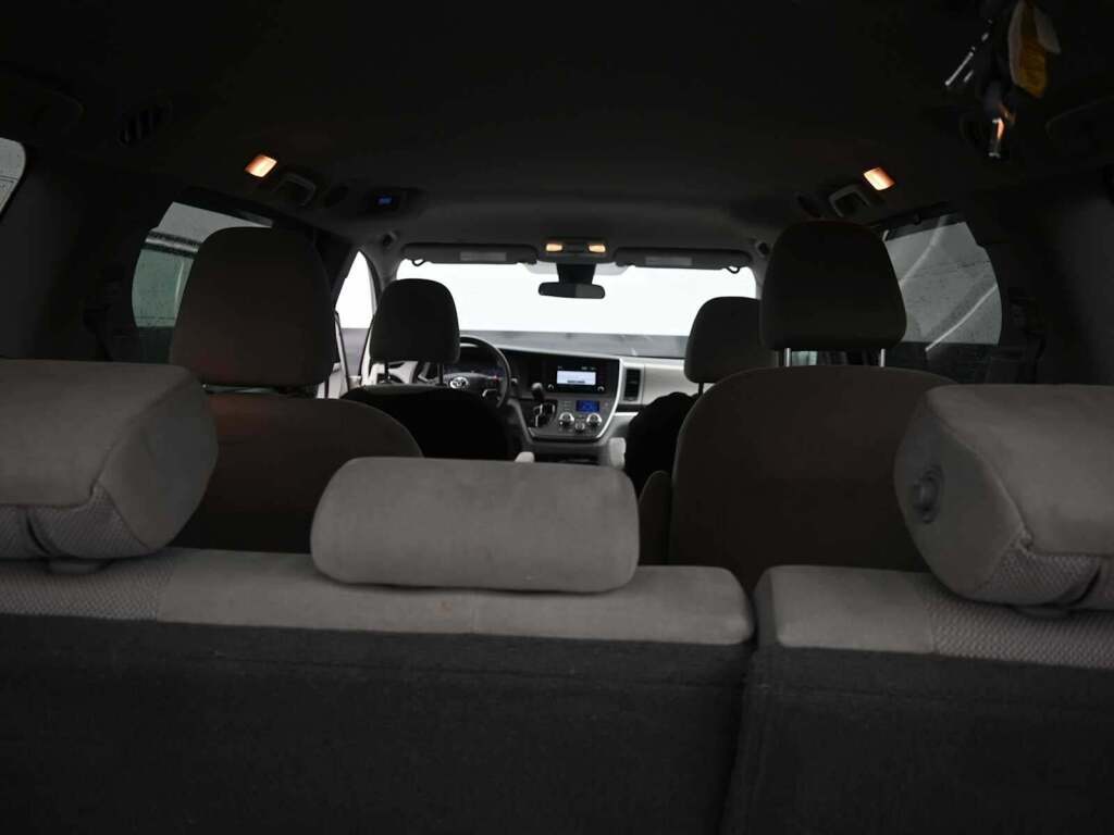 2020 Toyota Sienna L