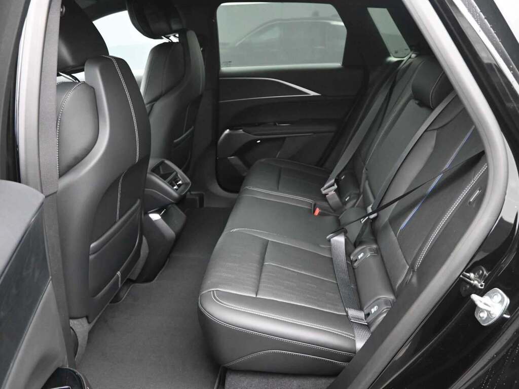 2025 Cadillac LYRIQ Luxury 1 RWD