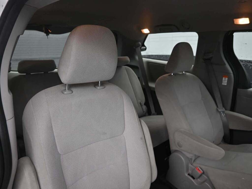 2020 Toyota Sienna L