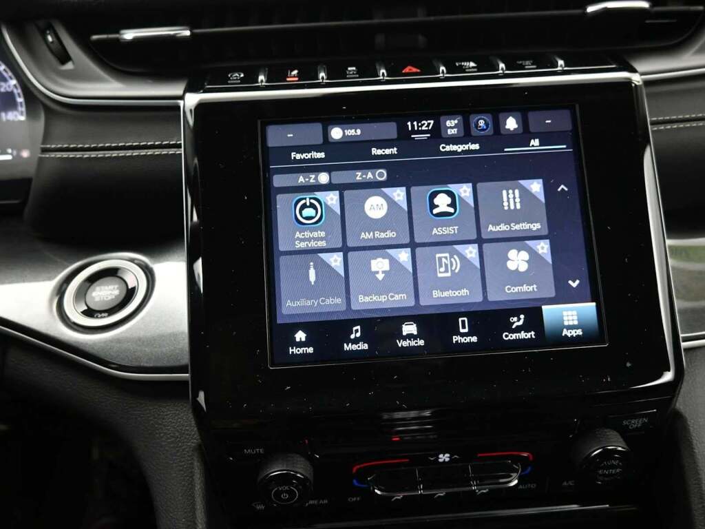 2023 Jeep Grand Cherokee L Laredo 4x4