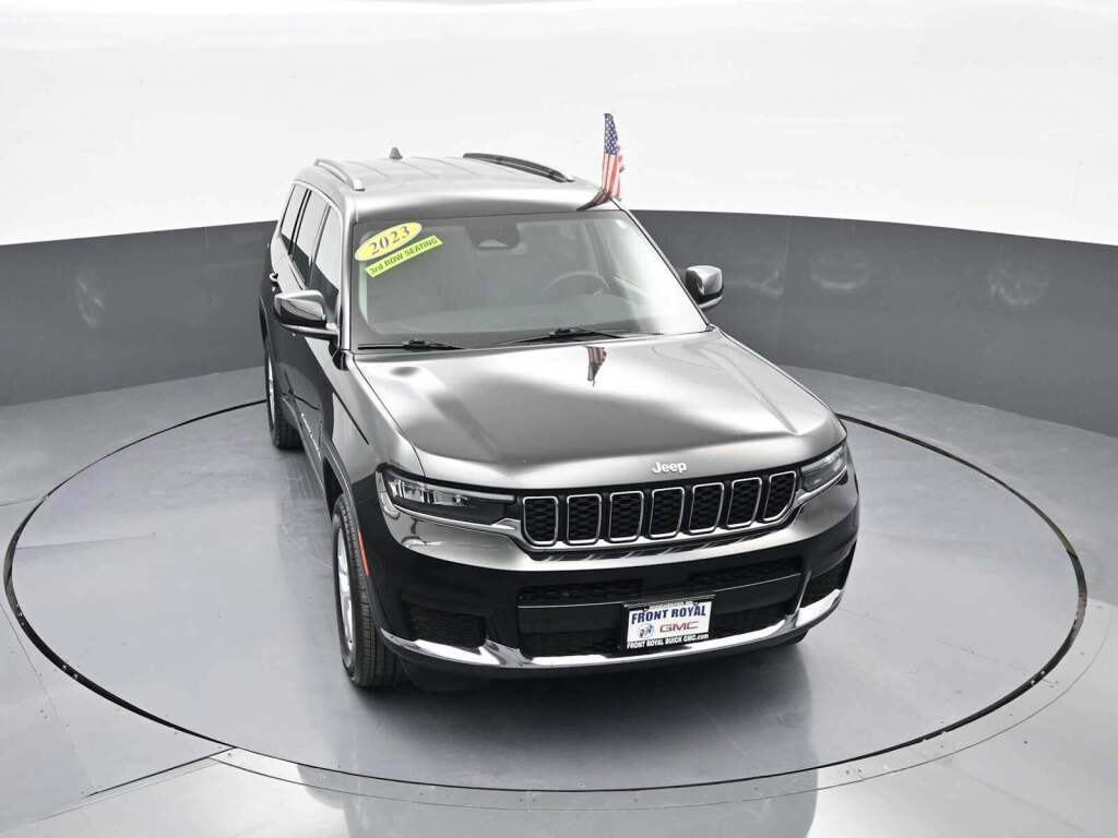 2023 Jeep Grand Cherokee L Laredo 4x4