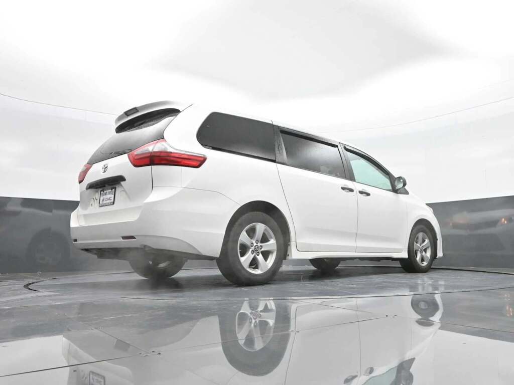 2020 Toyota Sienna L