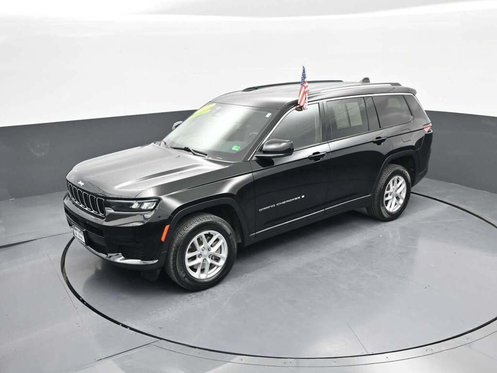 2023 Jeep Grand Cherokee L Laredo 4x4