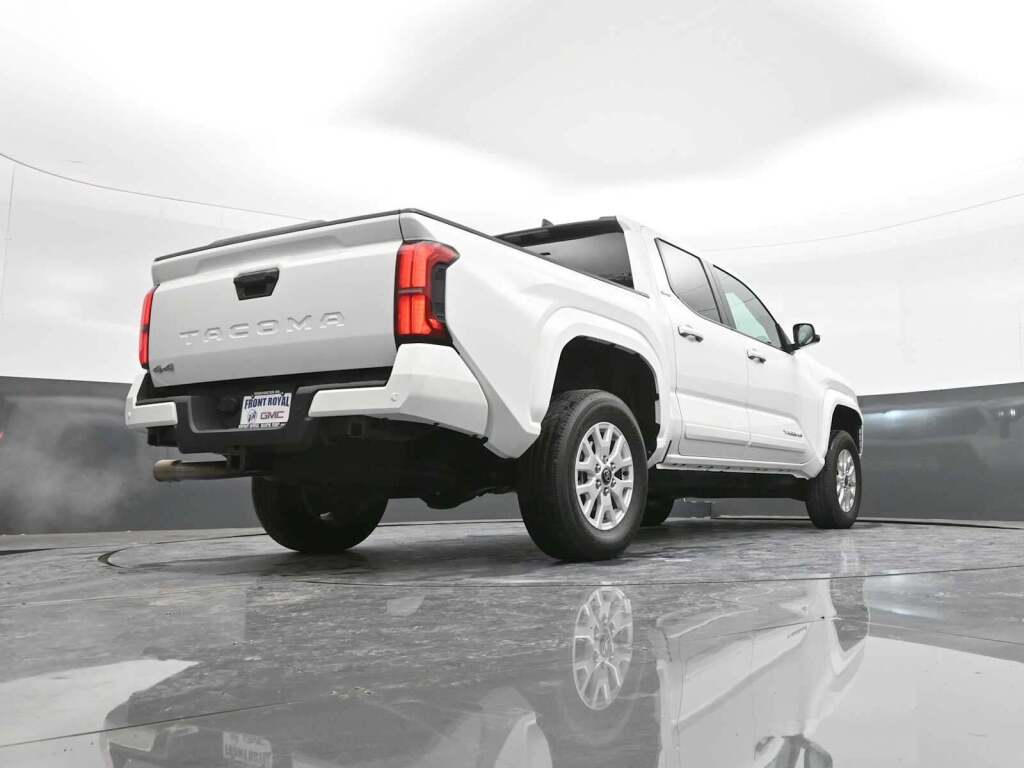 2024 Toyota Tacoma SR5