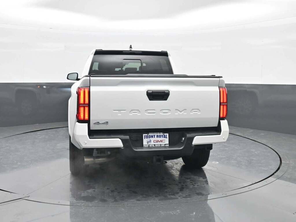 2024 Toyota Tacoma SR5