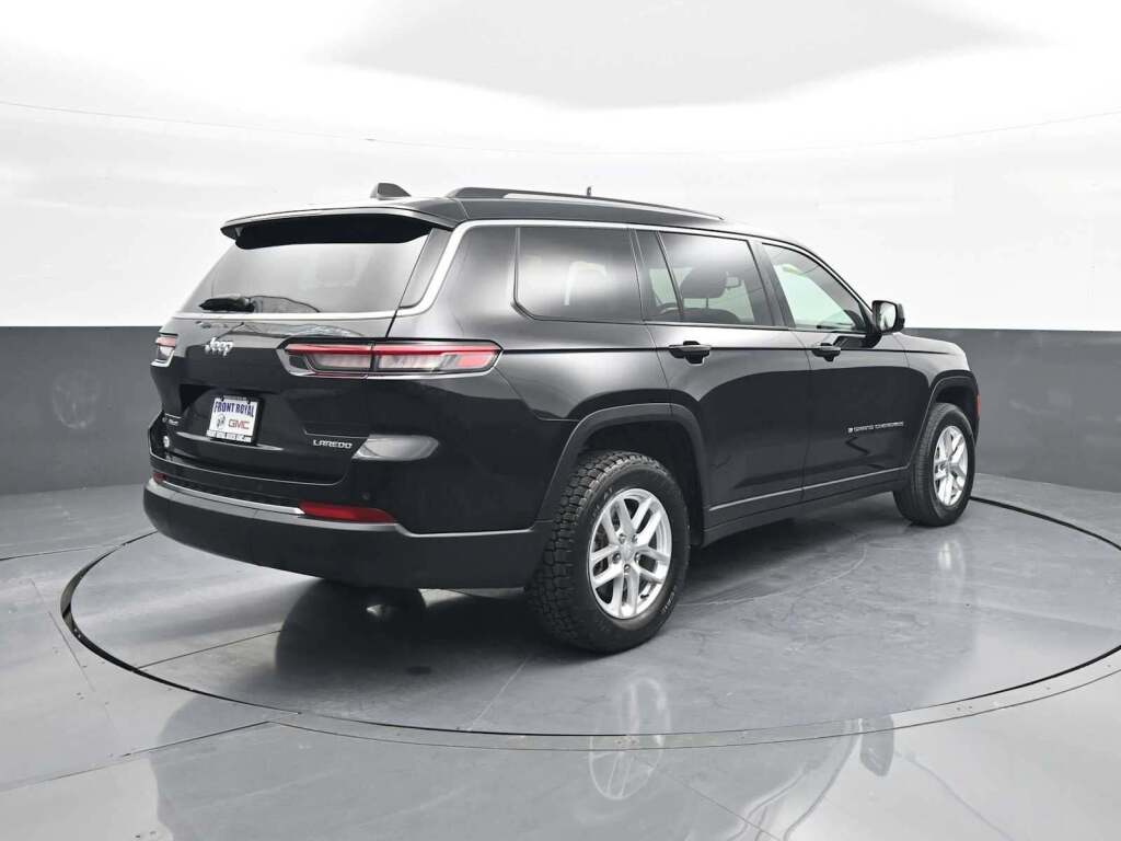 2023 Jeep Grand Cherokee L Laredo 4x4