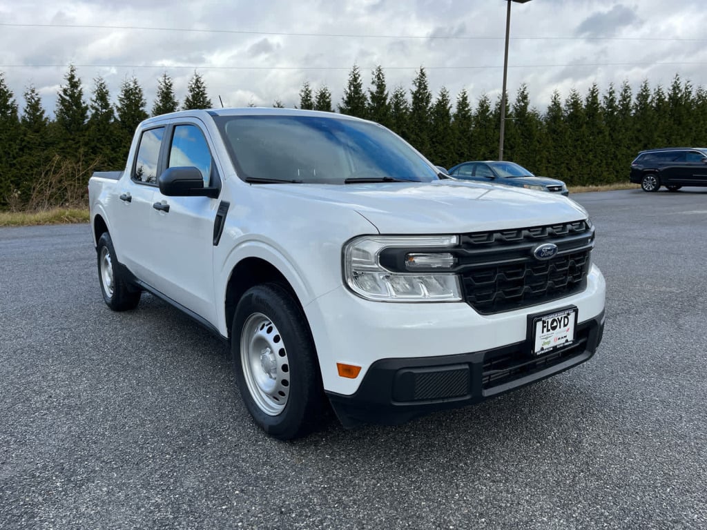 2024 Ford Maverick XL's photo