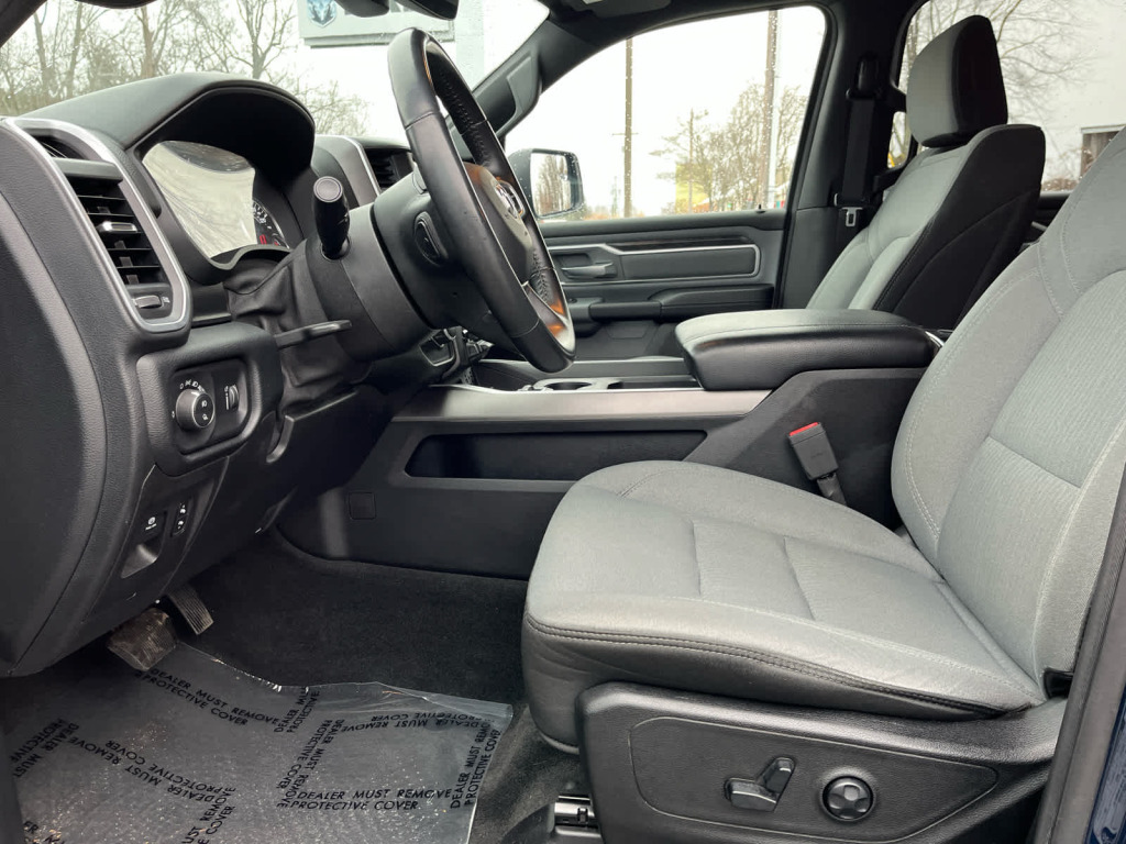 2021 Ram 1500 Big Horn Crew Cab 4x4 6'4" Box