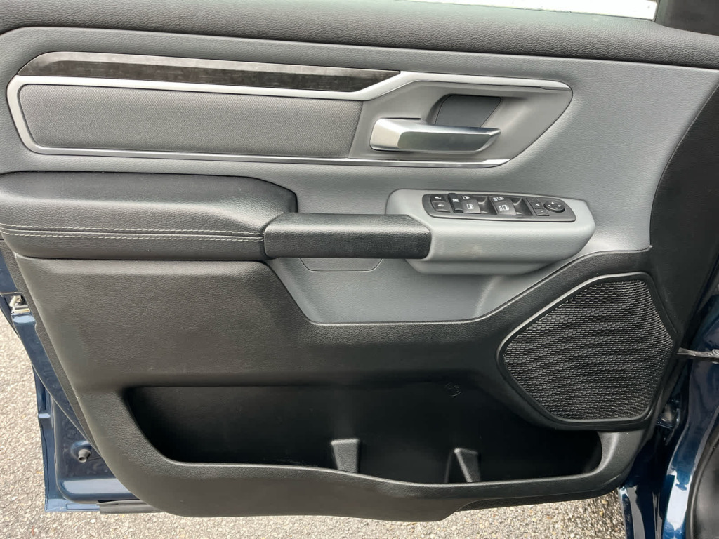 2021 Ram 1500 Big Horn Crew Cab 4x4 6'4" Box